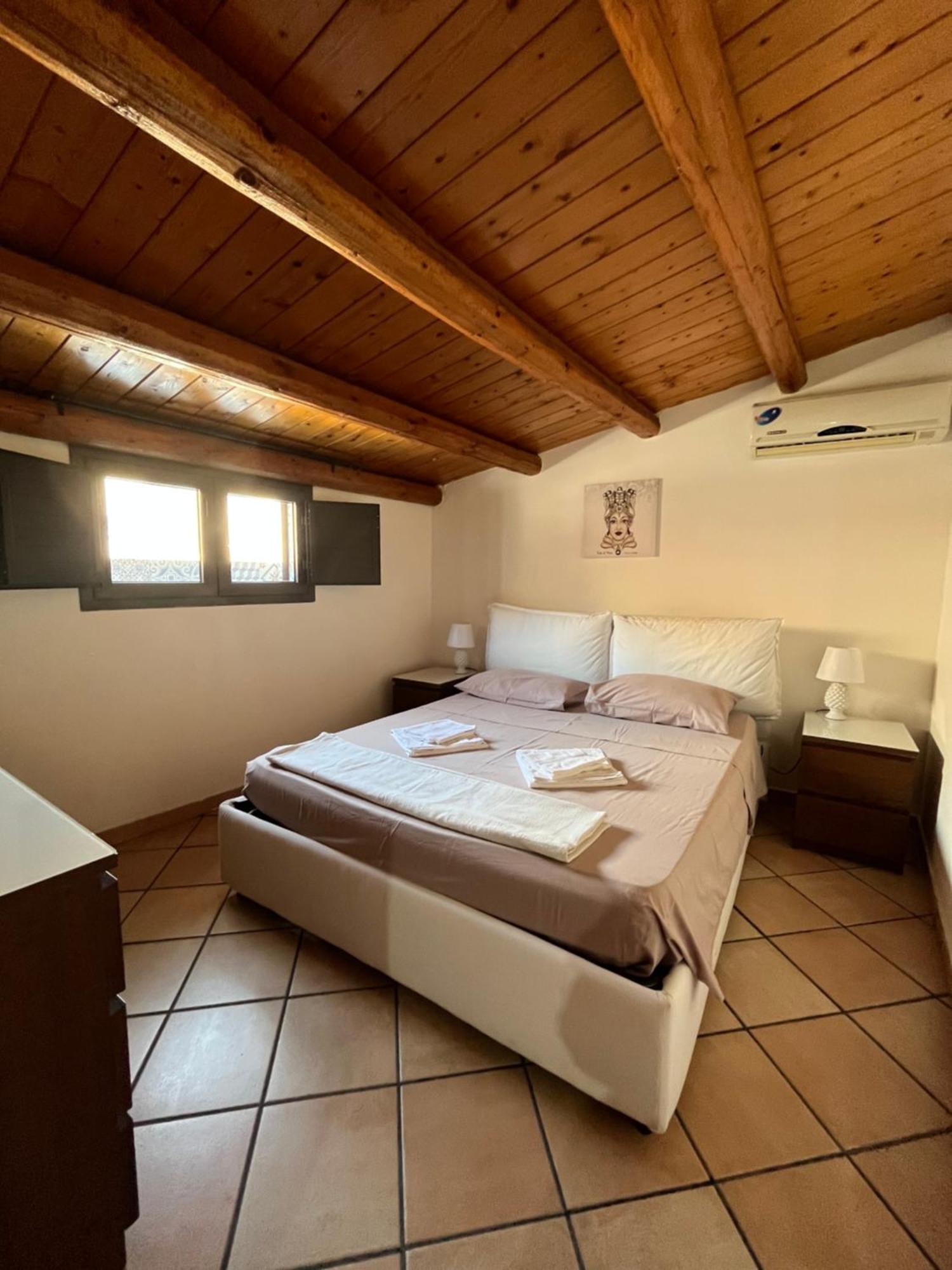 Nikuzza Holiday House Noto Buitenkant foto